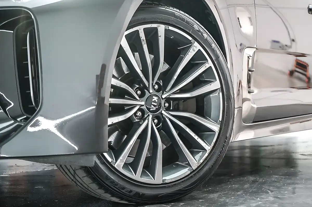 Used 2019 Kia Stinger GT-Line Gran Turismo Grey - Interior and Exterior details 2