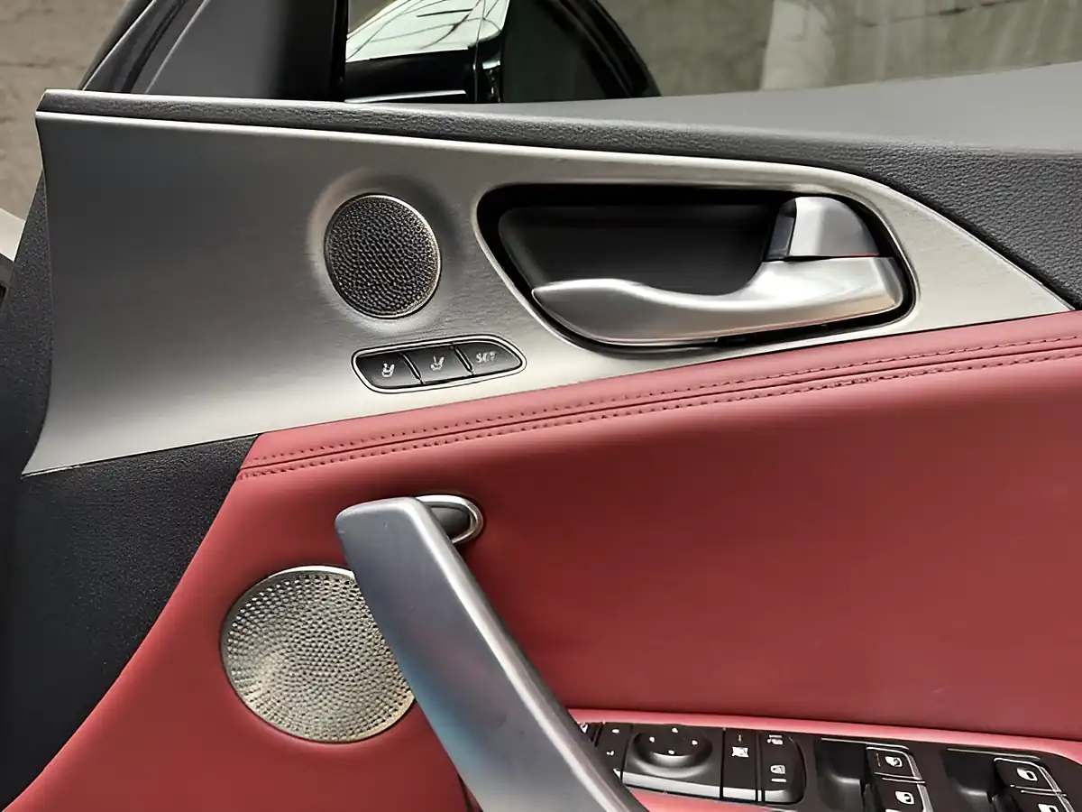 Used 2019 Kia Stinger GT-Line S Gran Turismo Grey - Interior and Exterior details 16