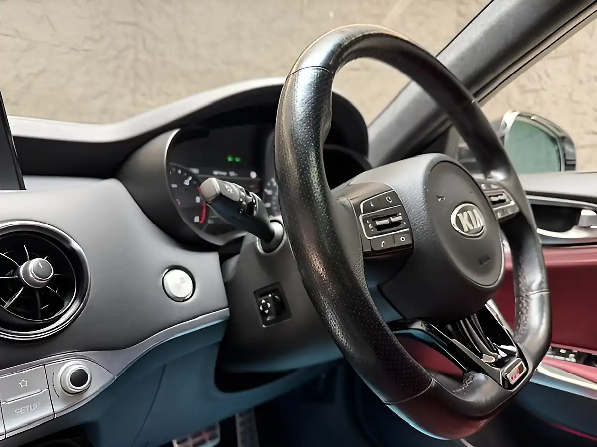 Used 2019 Kia Stinger GT-Line S Gran Turismo Grey - Interior and Exterior details 18