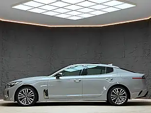 Used 2019 Kia Stinger GT-Line S Gran Turismo Grey - Interior and Exterior details 8
