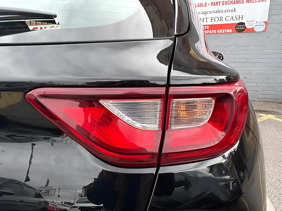 Used 2019 Kia Stonic 2 Black - Interior and Exterior details 10