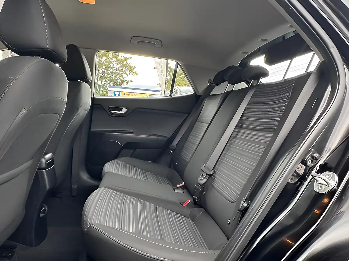 Used 2019 Kia Stonic 2 Black - Interior and Exterior details 12