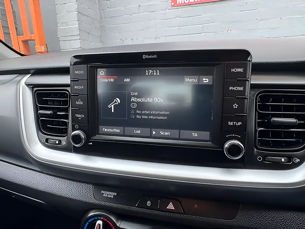 Used 2019 Kia Stonic 2 Black - Interior and Exterior details 13
