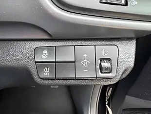 Used 2019 Kia Stonic 2 Black - Interior and Exterior details 17