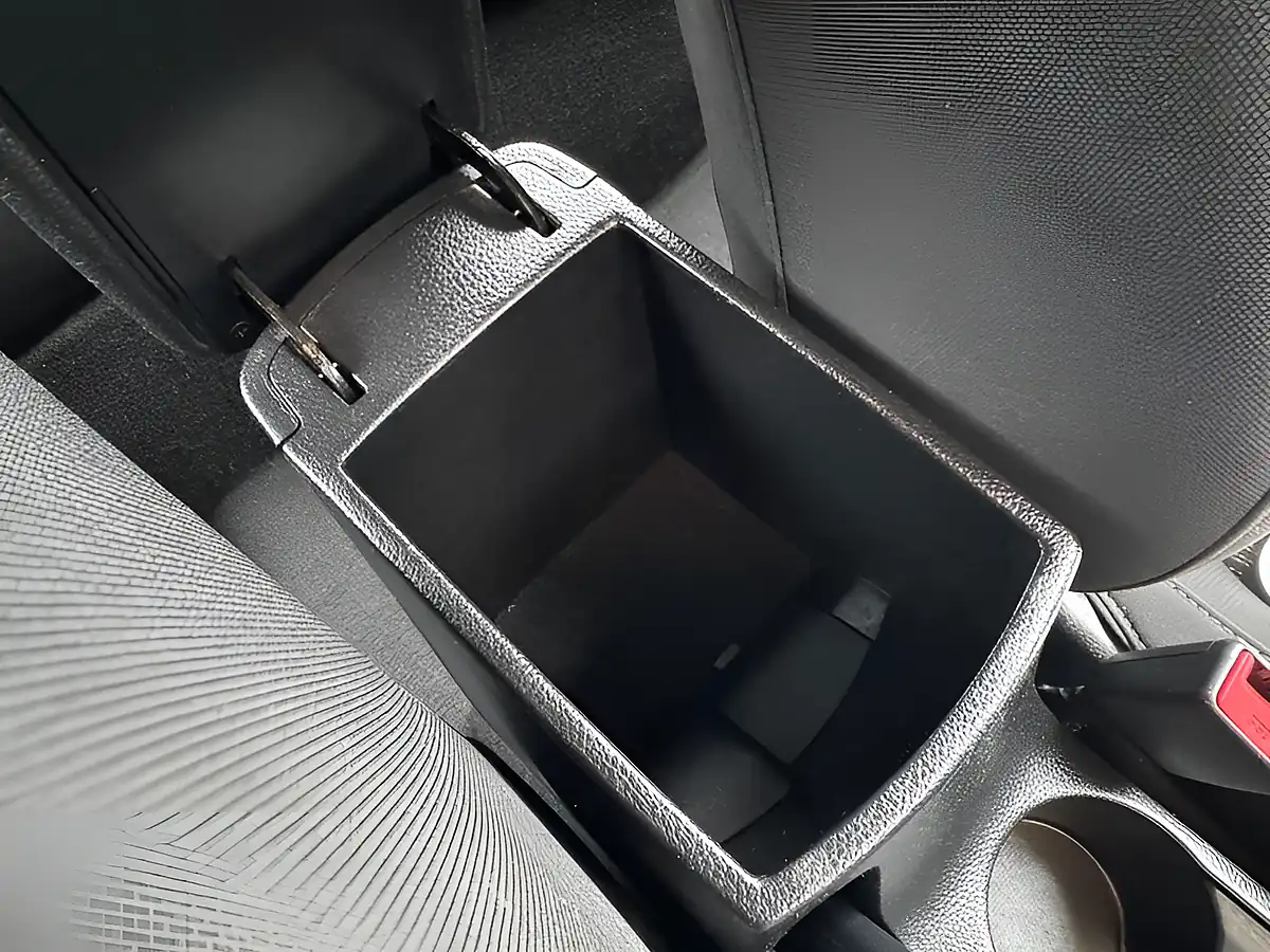 Used 2019 Kia Stonic 2 Black - Interior and Exterior details 18