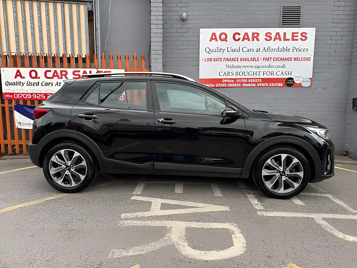 Used 2019 Kia Stonic 2 Black - Interior and Exterior details 8