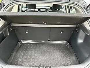 Used 2019 Kia Stonic 2 Grey - Interior and Exterior details 13
