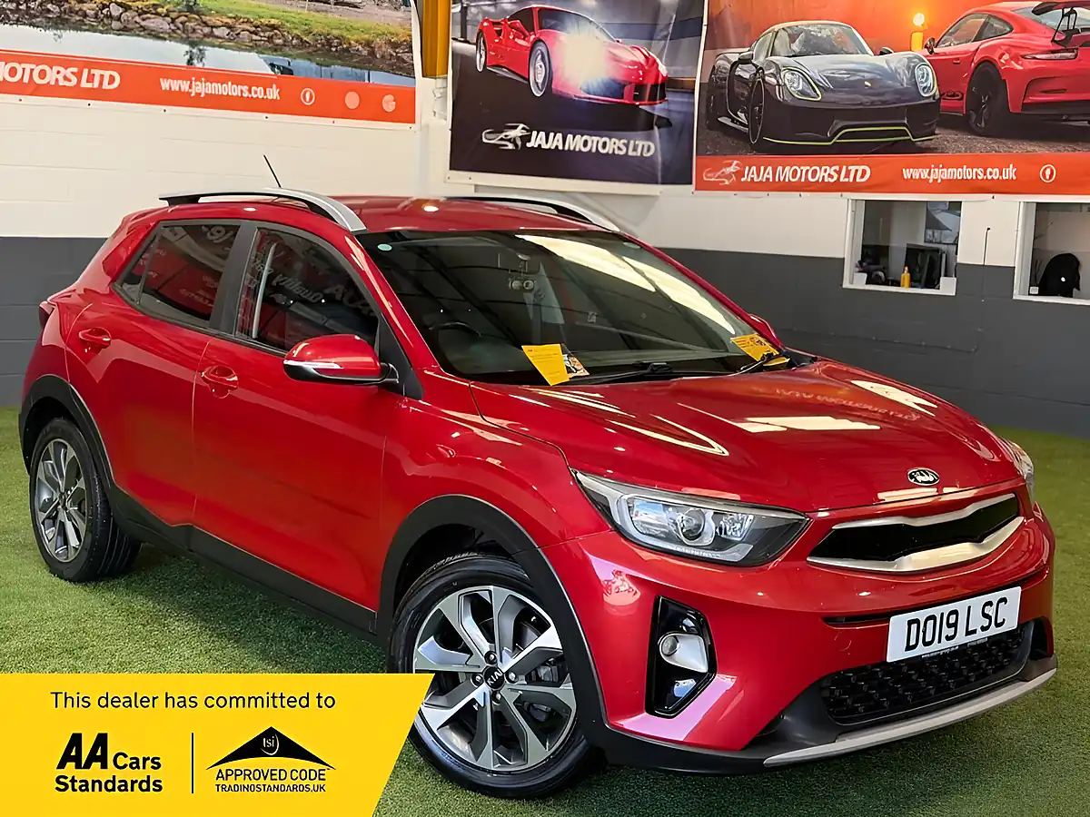 Used 2019 Kia Stonic 2 Red - Front View