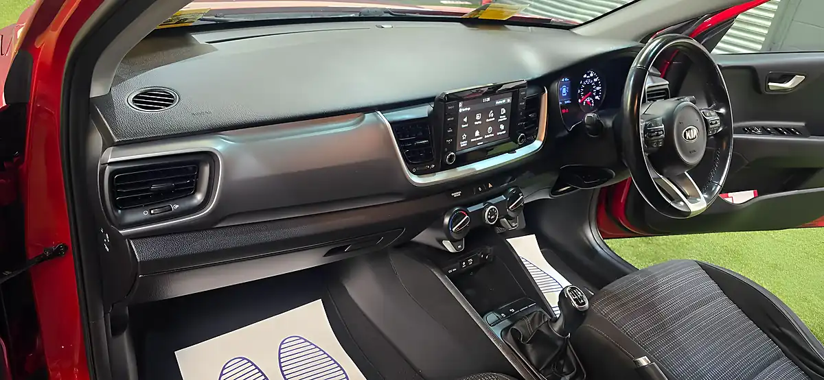 Used 2019 Kia Stonic 2 Red - Interior and Exterior details 10