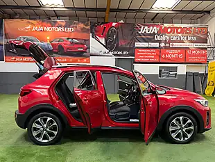 Used 2019 Kia Stonic 2 Red - Interior and Exterior details 14