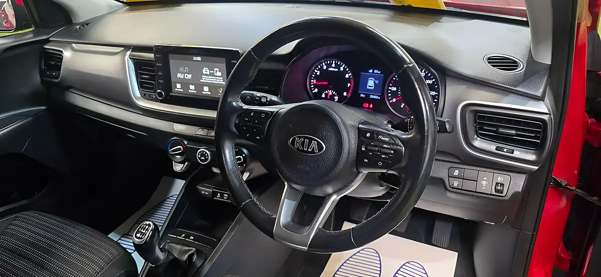 Used 2019 Kia Stonic 2 Red - Interior and Exterior details 15
