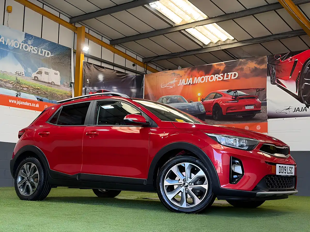 Used 2019 Kia Stonic 2 Red - Interior and Exterior details 19