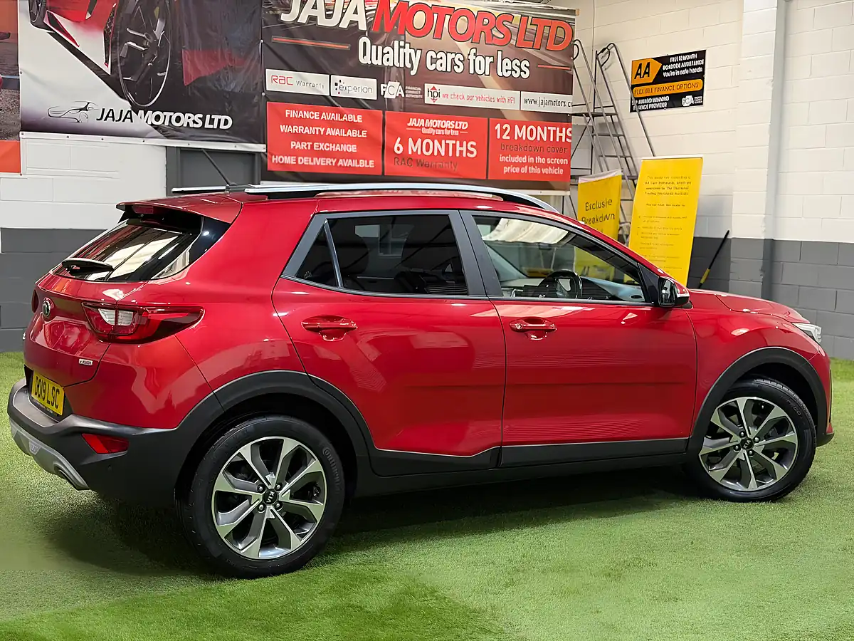 Used 2019 Kia Stonic 2 Red - Interior and Exterior details 7
