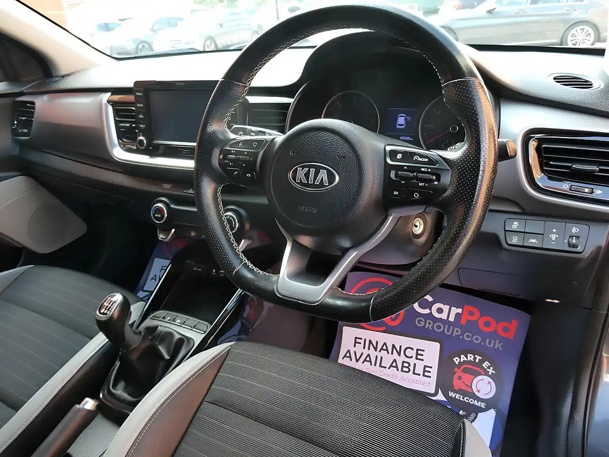 Used 2019 Kia Stonic 3 Grey - Interior and Exterior details 3