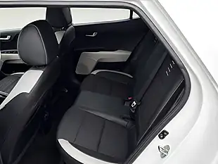 Used 2019 Kia Stonic 3 White - Interior and Exterior details 8