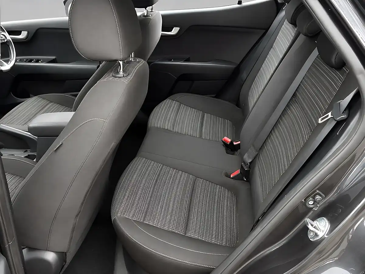 Used 2019 Kia Stonic Stonic 2 Grey - Interior and Exterior details 8