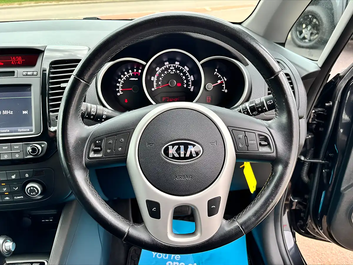 Used 2019 Kia Venga 3 Black - Interior and Exterior details 16