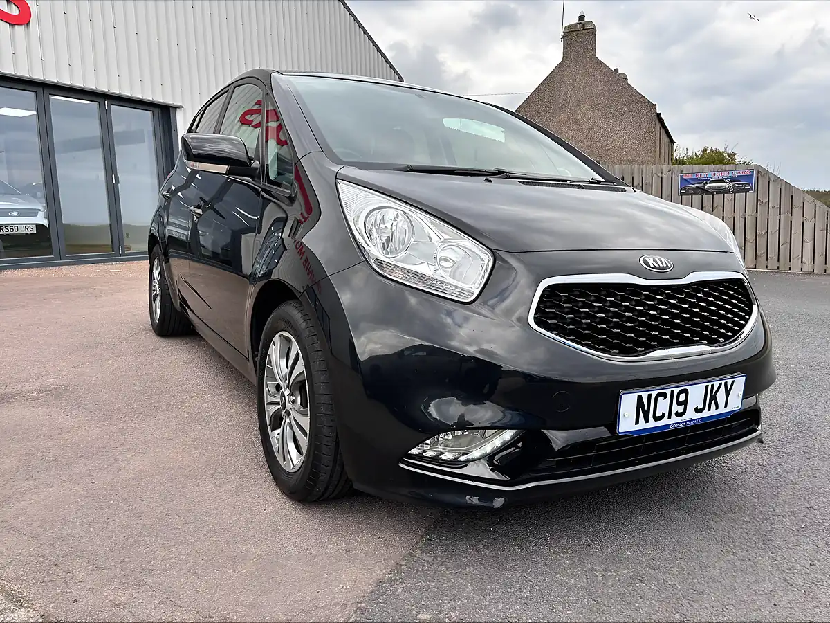 Used 2019 Kia Venga 3 Black - Interior and Exterior details 7