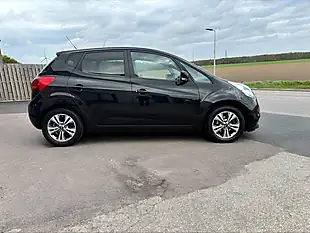 Used 2019 Kia Venga 3 Black - Interior and Exterior details 9