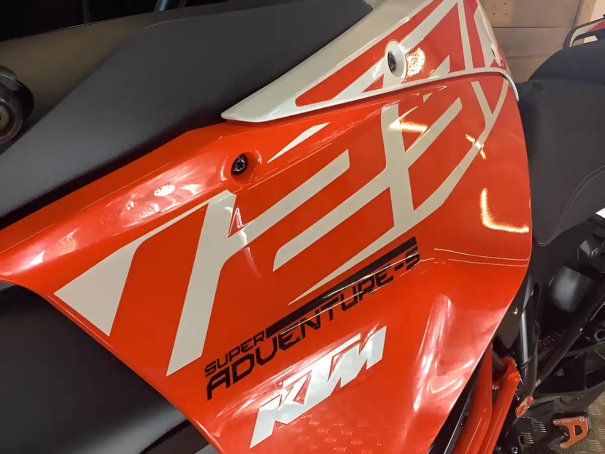 Used 2019 Ktm 1290 Super Adventure Orange - Interior and Exterior details 10