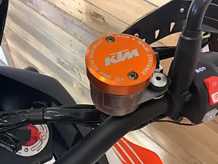 Used 2019 Ktm 1290 Super Adventure Orange - Interior and Exterior details 14