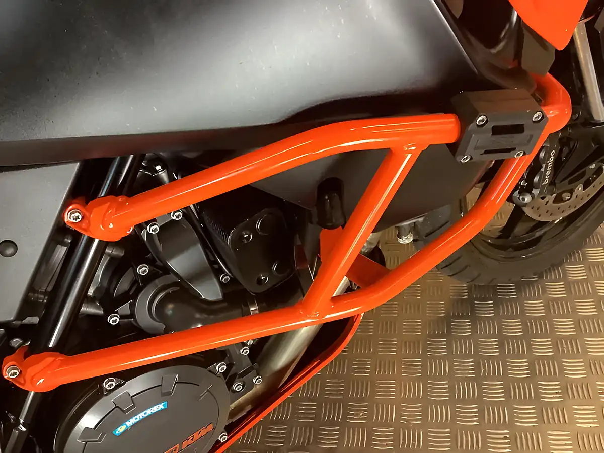 Used 2019 Ktm 1290 Super Adventure Orange - Interior and Exterior details 18