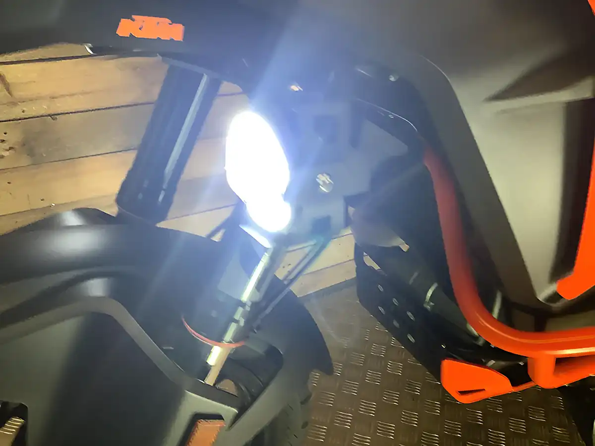 Used 2019 Ktm 1290 Super Adventure Orange - Interior and Exterior details 9