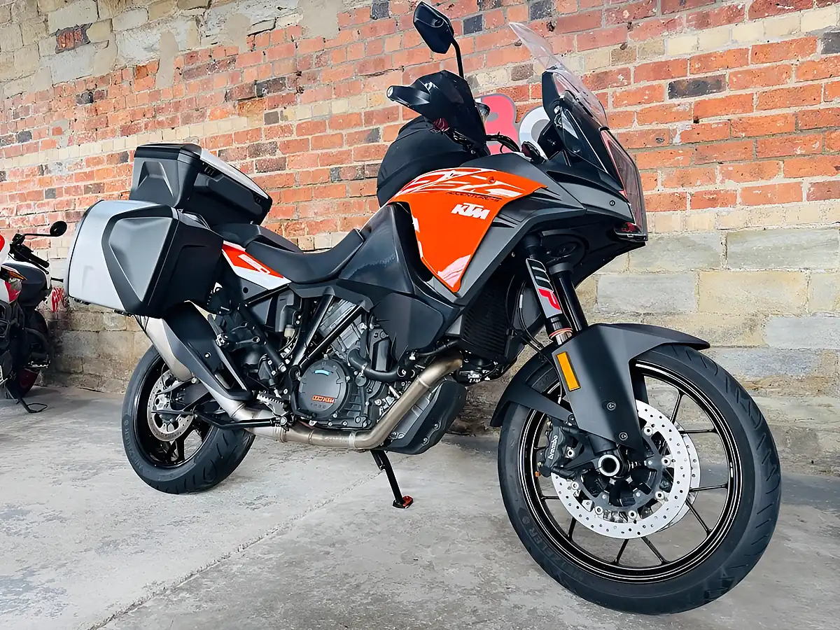 Used 2019 Ktm 1290 Super Adventure S Travel Pack Orange - Interior and Exterior details 3