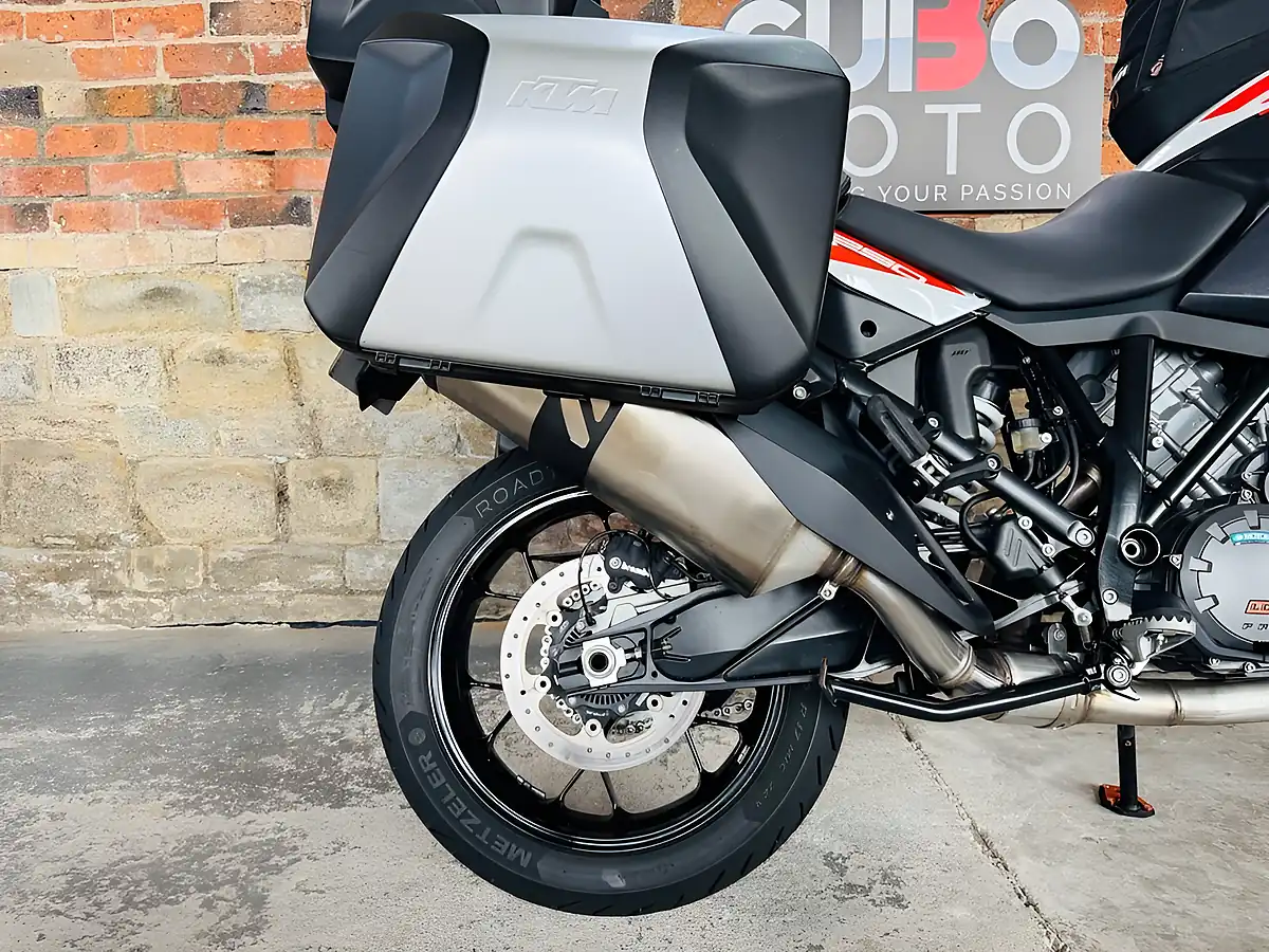 Used 2019 Ktm 1290 Super Adventure S Travel Pack Orange - Interior and Exterior details 8