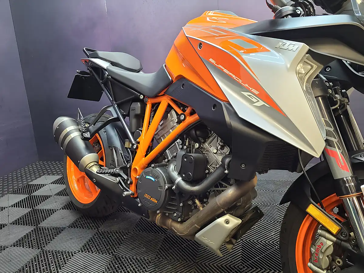 Used 2019 Ktm 1290 Super Duke GT Orange - Interior and Exterior details 10