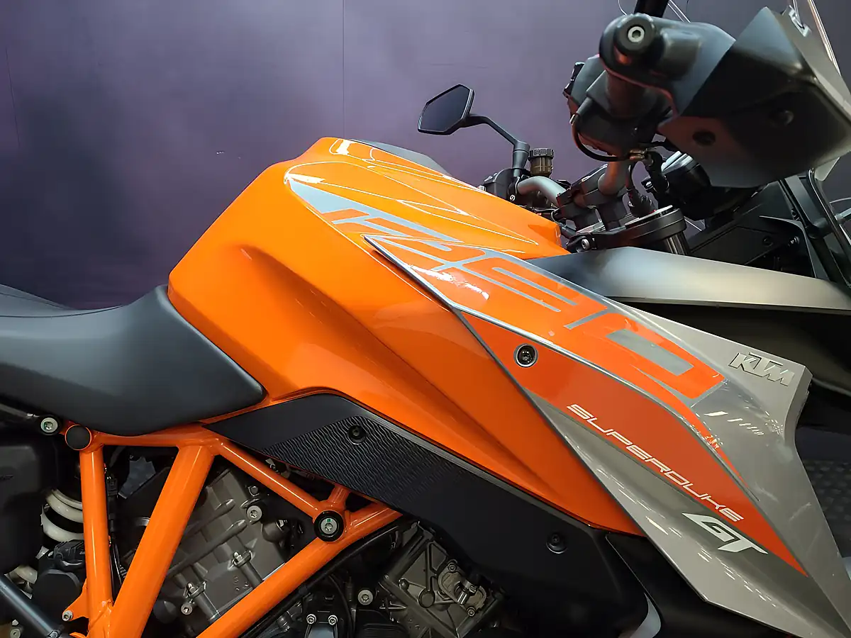 Used 2019 Ktm 1290 Super Duke GT Orange - Interior and Exterior details 6