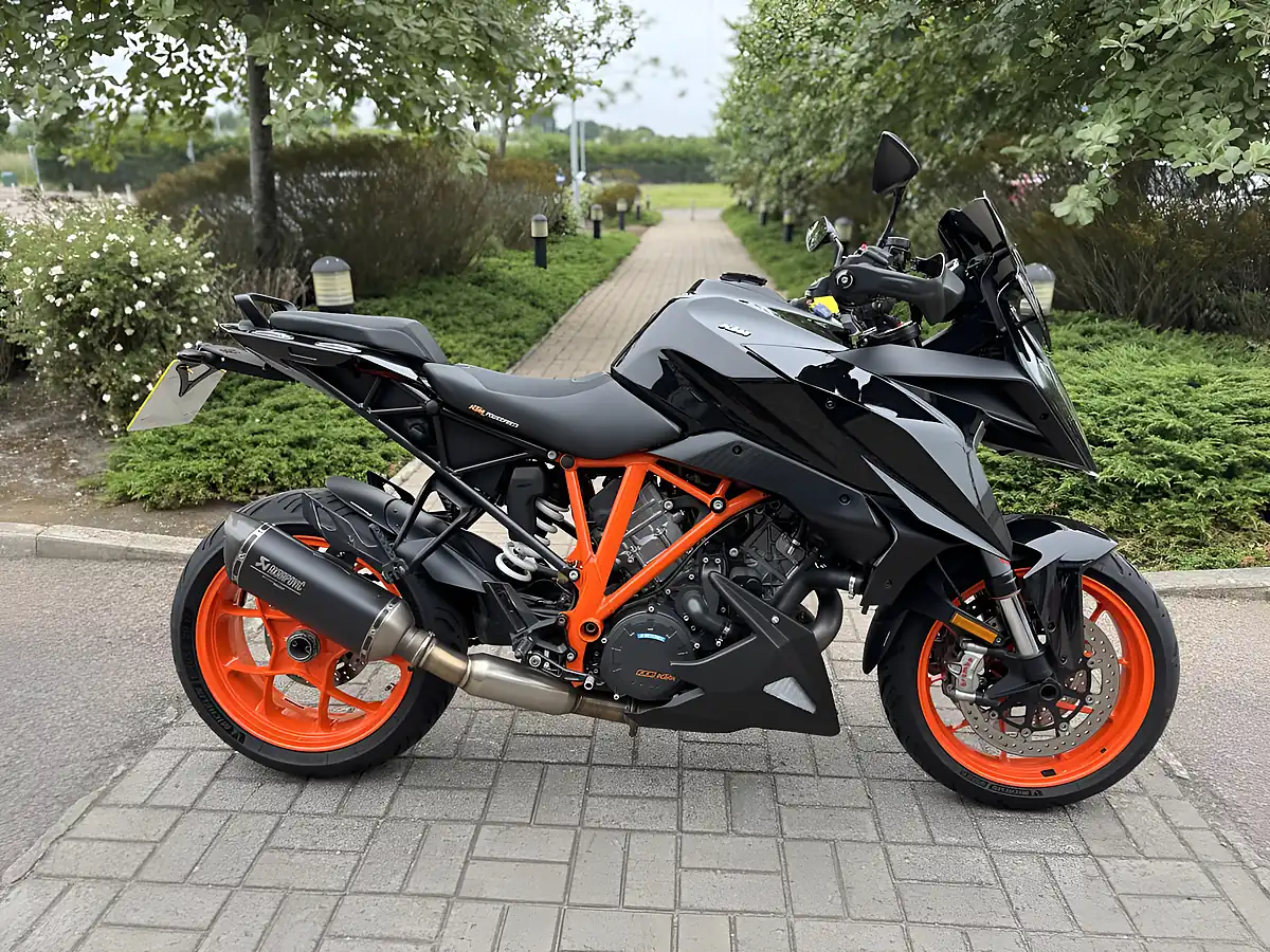 Used 2019 Ktm 1290 Super Duke GT Orange - Front View