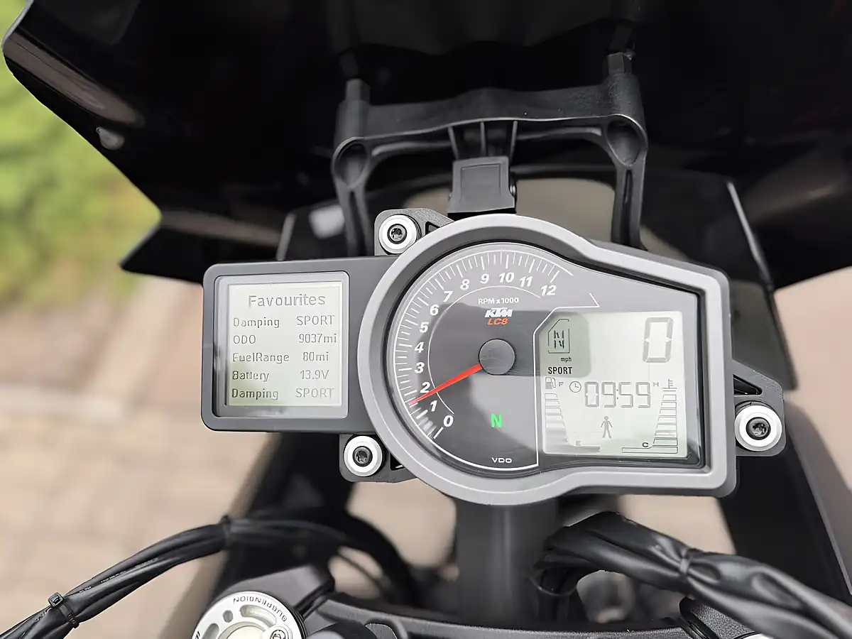 Used 2019 Ktm 1290 Super Duke GT Orange - Interior and Exterior details 10
