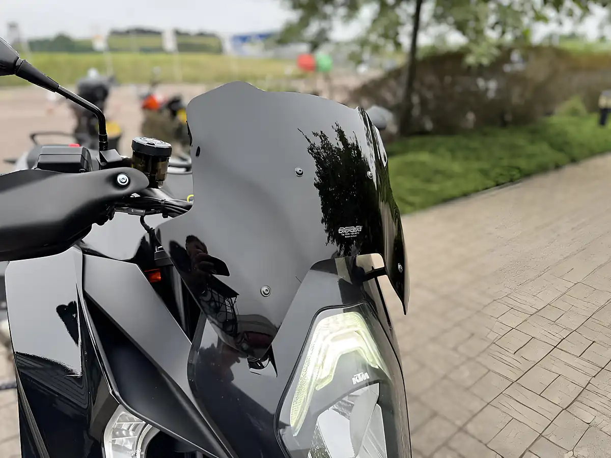 Used 2019 Ktm 1290 Super Duke GT Orange - Interior and Exterior details 12
