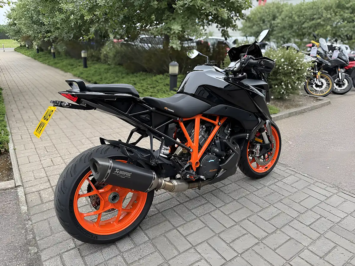 Used 2019 Ktm 1290 Super Duke GT Orange - Interior and Exterior details 9