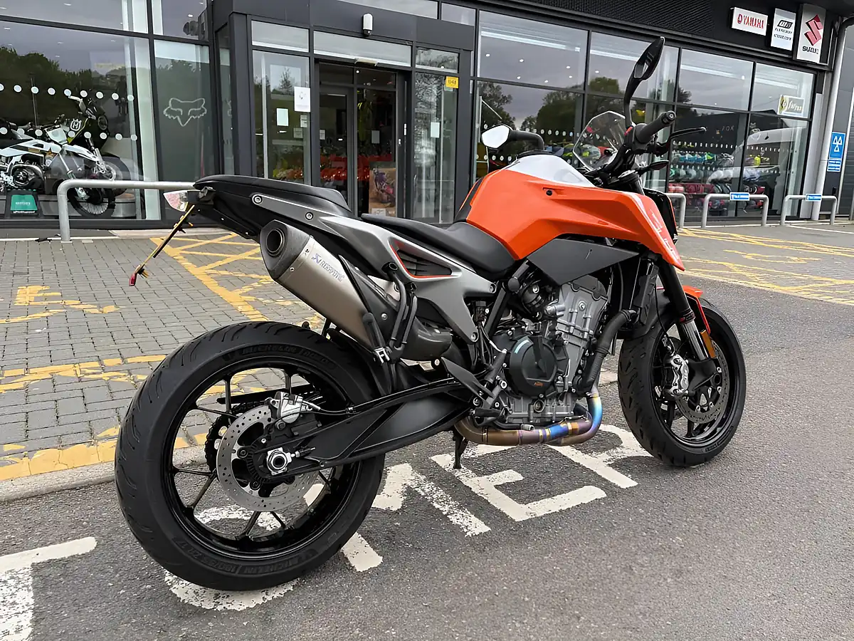 Used 2019 Ktm 790 Duke Orange - Interior and Exterior details 4