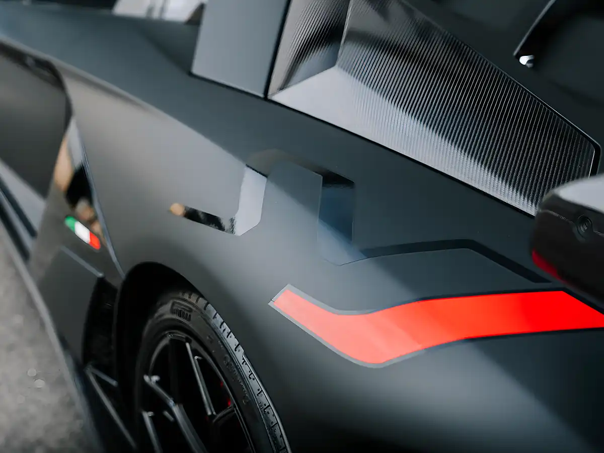 Used 2019 Lamborghini Aventador Svj Matte Black - Interior and Exterior details 17