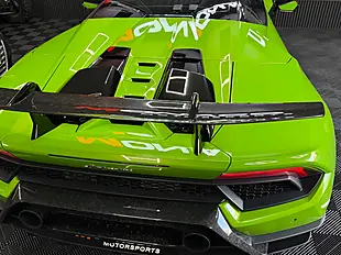 Used 2019 Lamborghini Huracan Performante Spyder Green - Interior and Exterior details 12
