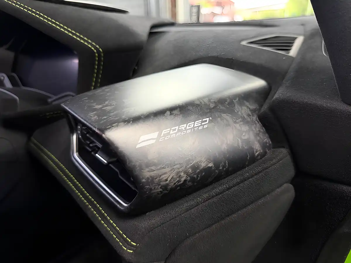 Used 2019 Lamborghini Huracan Performante Spyder Green - Interior and Exterior details 16