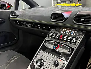 Used 2019 Lamborghini Huracan Performante Spyder Green - Interior and Exterior details 20