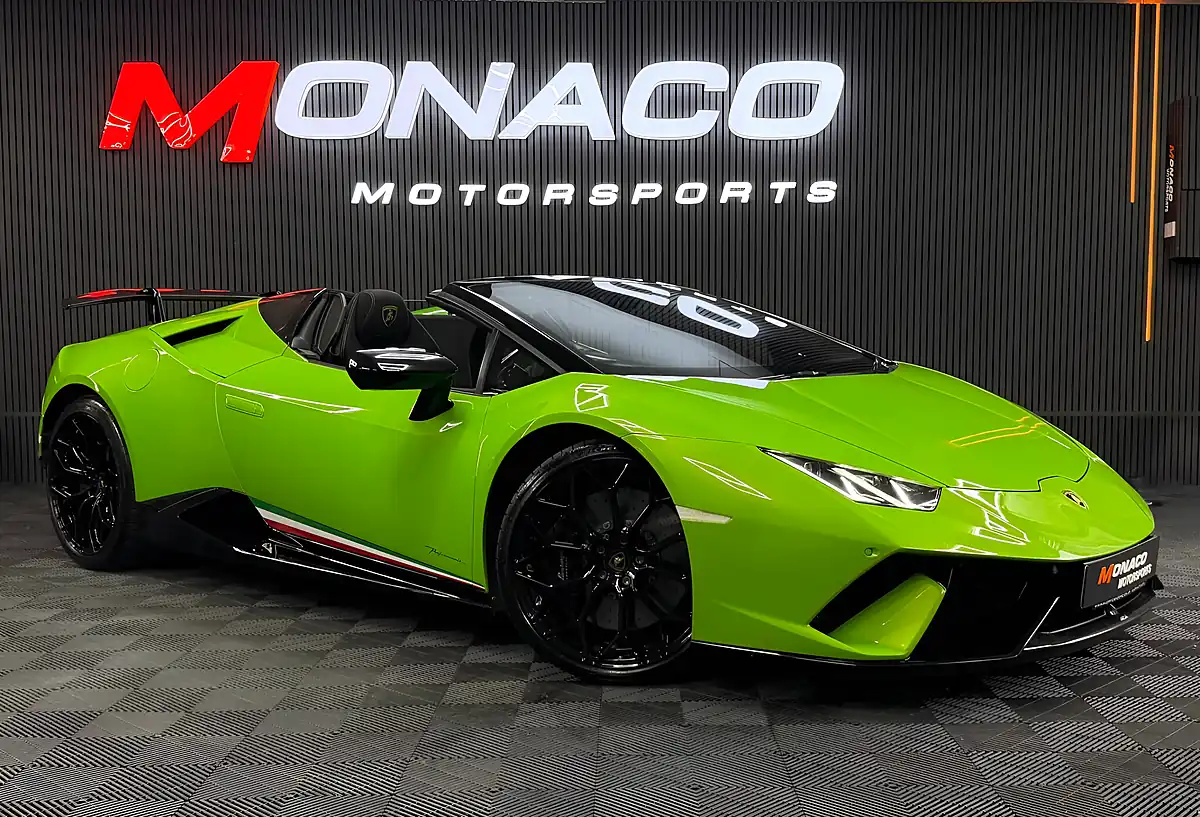Used 2019 Lamborghini Huracan Performante Spyder Green - Interior and Exterior details 6