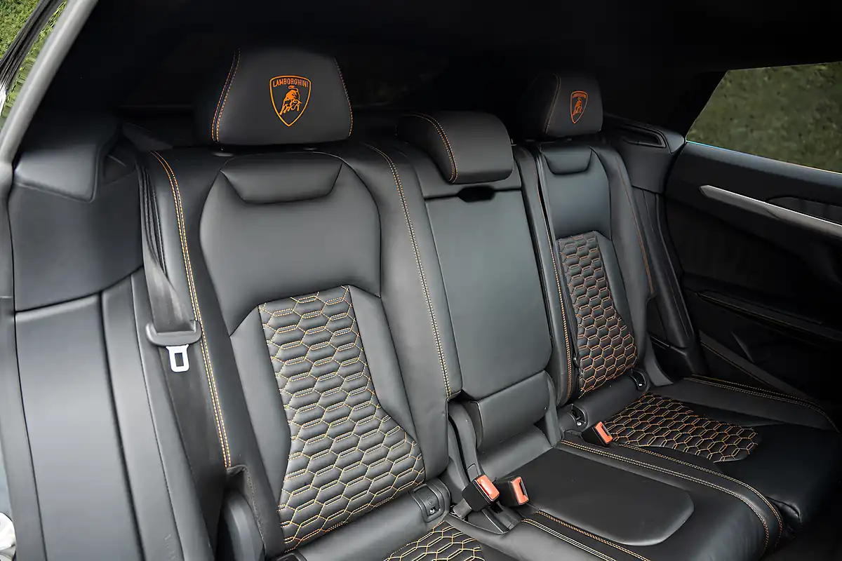 Used 2019 Lamborghini Urus Black Pack Grey - Interior and Exterior details 15