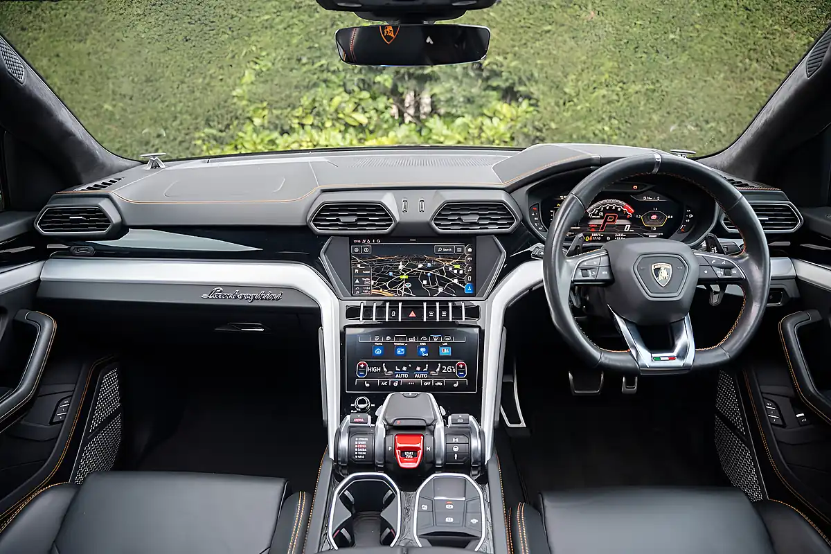 Used 2019 Lamborghini Urus Black Pack Grey - Interior and Exterior details 17