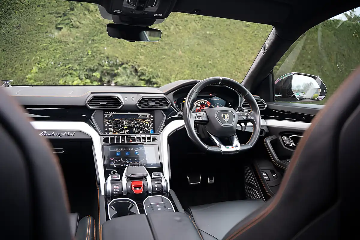 Used 2019 Lamborghini Urus Black Pack Grey - Interior and Exterior details 19