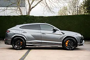 Used 2019 Lamborghini Urus Black Pack Grey - Interior and Exterior details 6