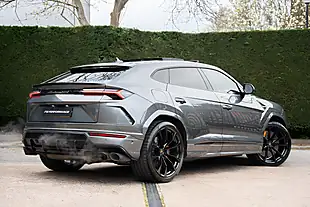 Used 2019 Lamborghini Urus Black Pack Grey - Interior and Exterior details 7