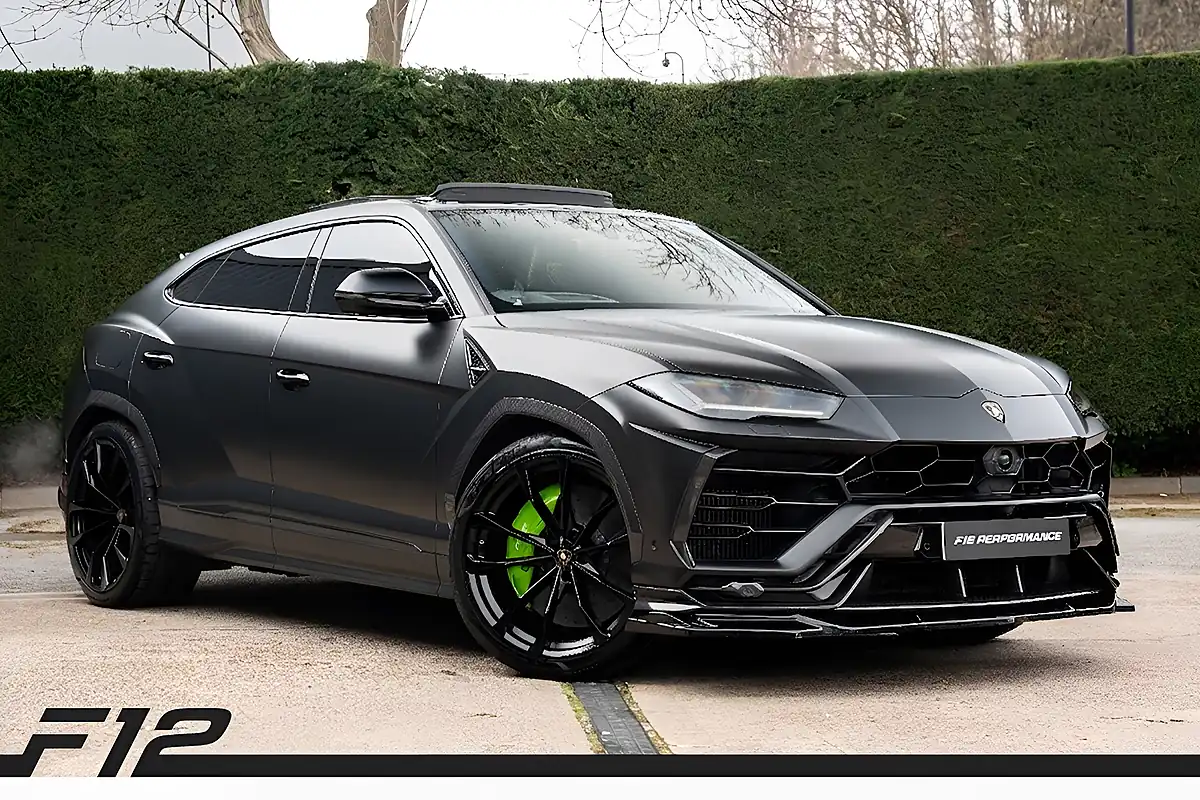 Used 2019 Lamborghini Urus Grey - Front View