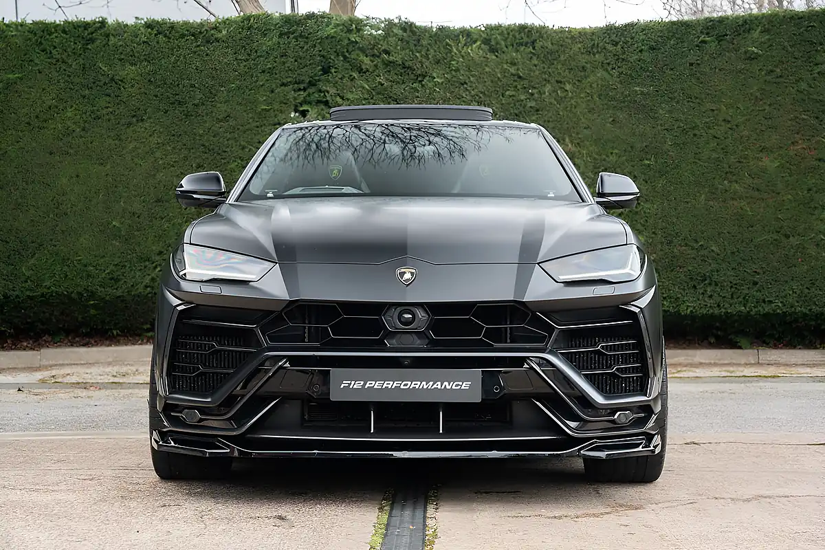 Used 2019 Lamborghini Urus Grey - Interior and Exterior details 12