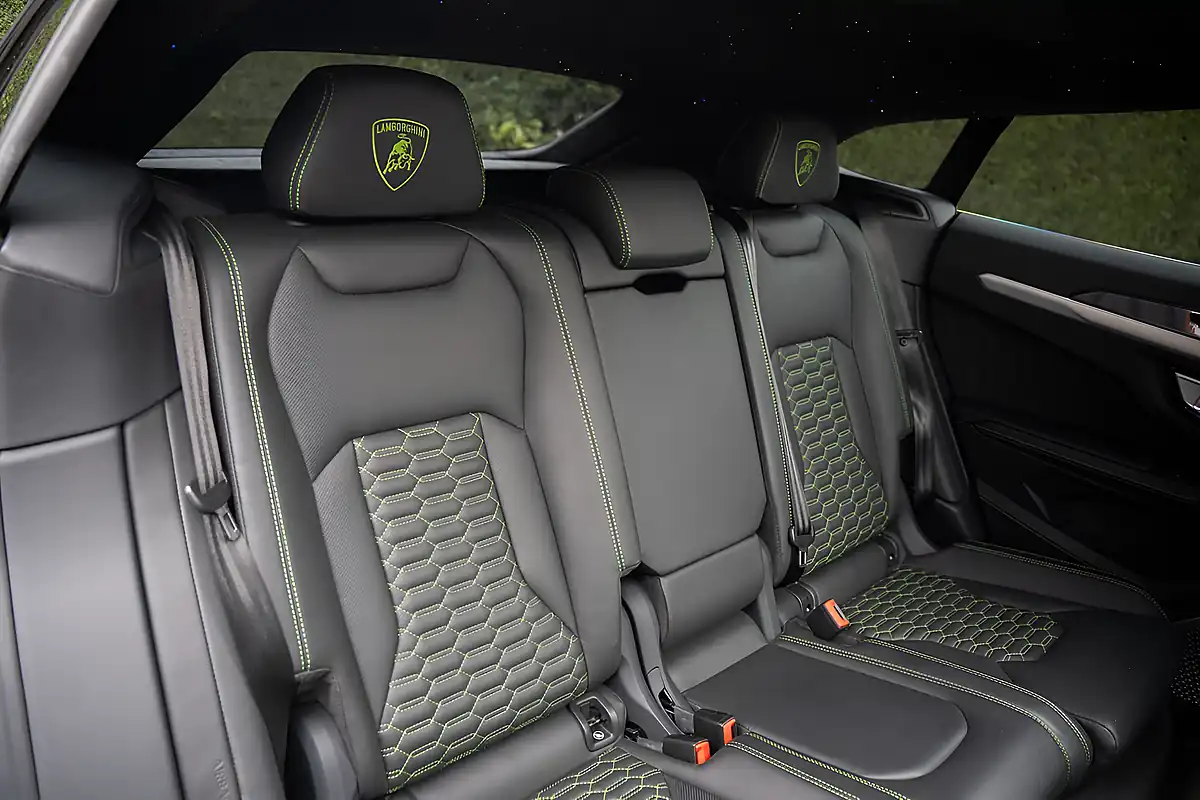 Used 2019 Lamborghini Urus Grey - Interior and Exterior details 17