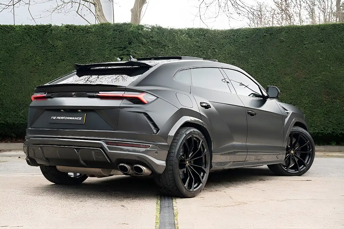 Used 2019 Lamborghini Urus Grey - Interior and Exterior details 7